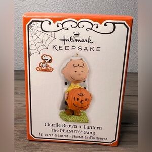 Hallmark NEW 2012 “Charlie Brown ‘o Lantern The PEANUTS Gang Halloween Ornament